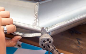 disadvantages of Cerrig Llwydion lead roofing